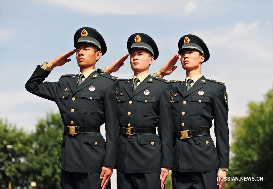 （圖文互動）（8）經中央軍委批準　火箭軍換發新式禮（常）服