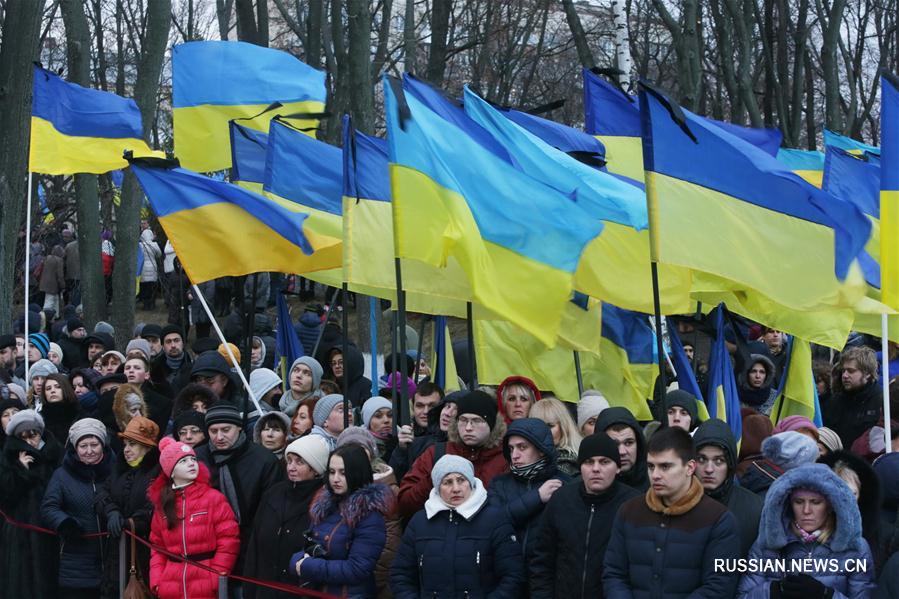 В Киеве почтили память жертв голодоморов