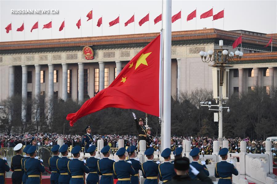 （社會）（1）人民解放軍首次執行天安門廣場升國旗任務