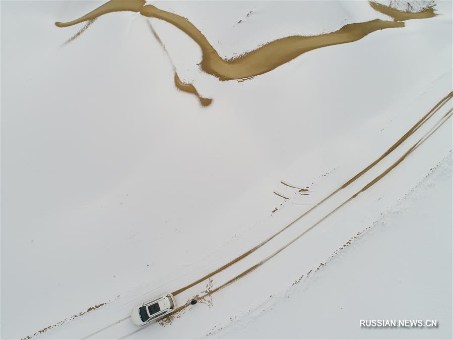 #（環(huán)境）（3）塔克拉瑪干沙漠雪景如畫