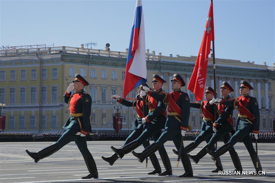 В Санкт-Петербурге прошла генеральная репетиция парада Победы