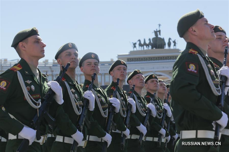 В Санкт-Петербурге прошла генеральная репетиция парада Победы