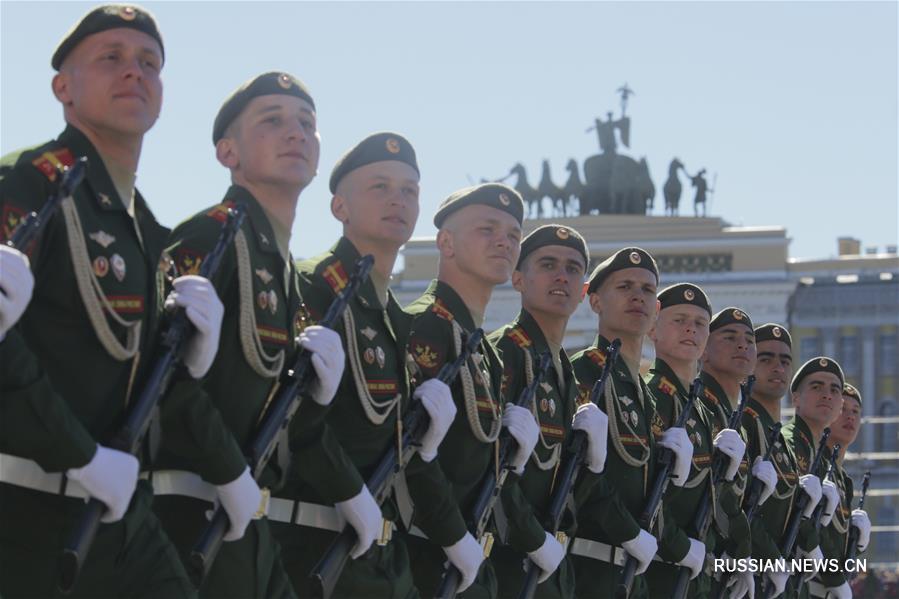 В Санкт-Петербурге прошла генеральная репетиция парада Победы