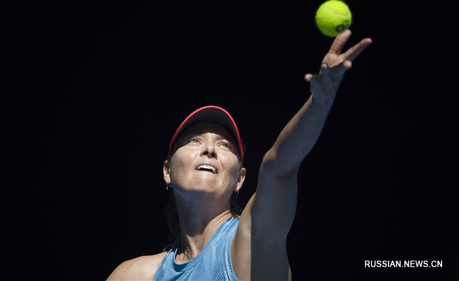 Российская теннисистка Мария Шарапова вышла во второй круг Australian open