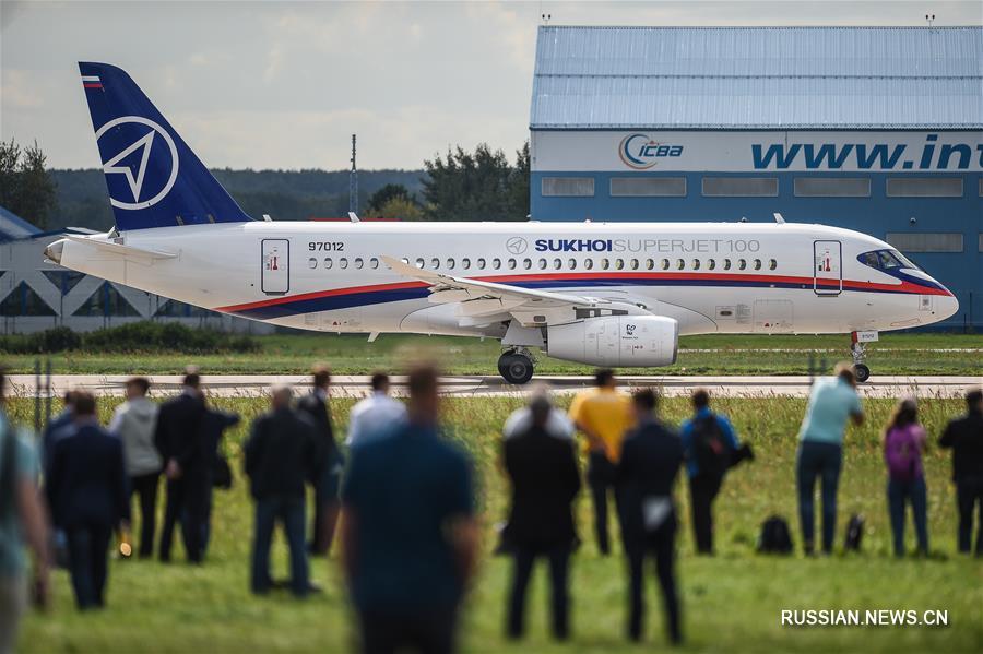 В Москве прошло авиашоу в рамках Авиасалона МАКС-2019