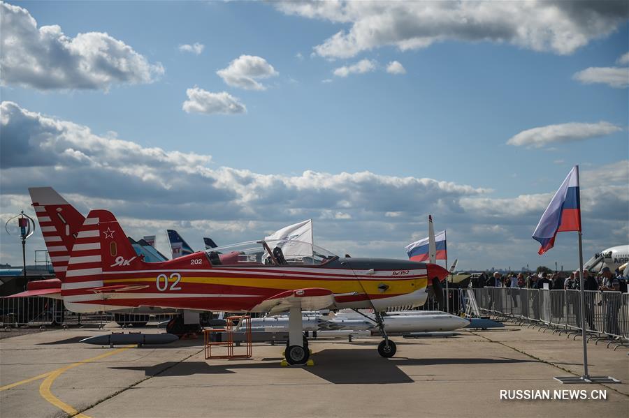 В Москве прошло авиашоу в рамках Авиасалона МАКС-2019