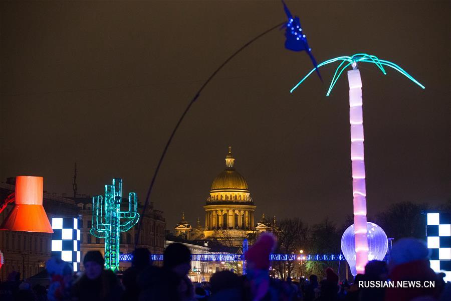 Фестиваль "Чудо света" в центре Петербурга