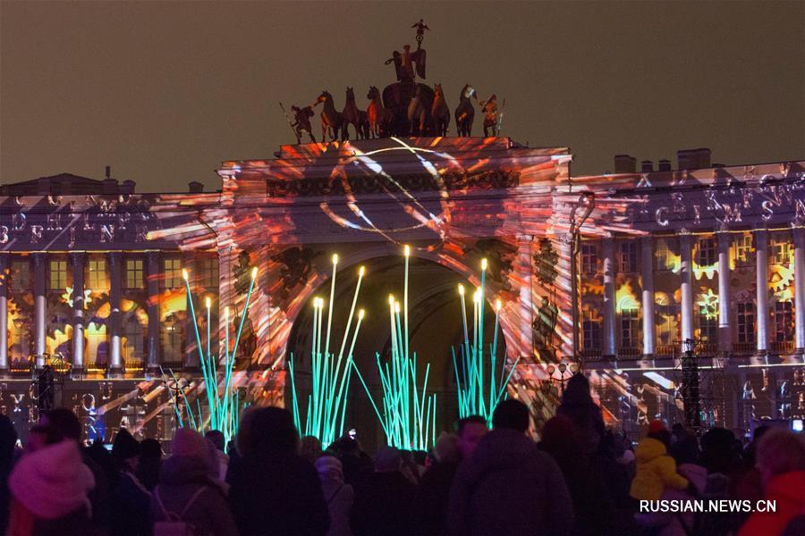 Фестиваль "Чудо света" в центре Петербурга