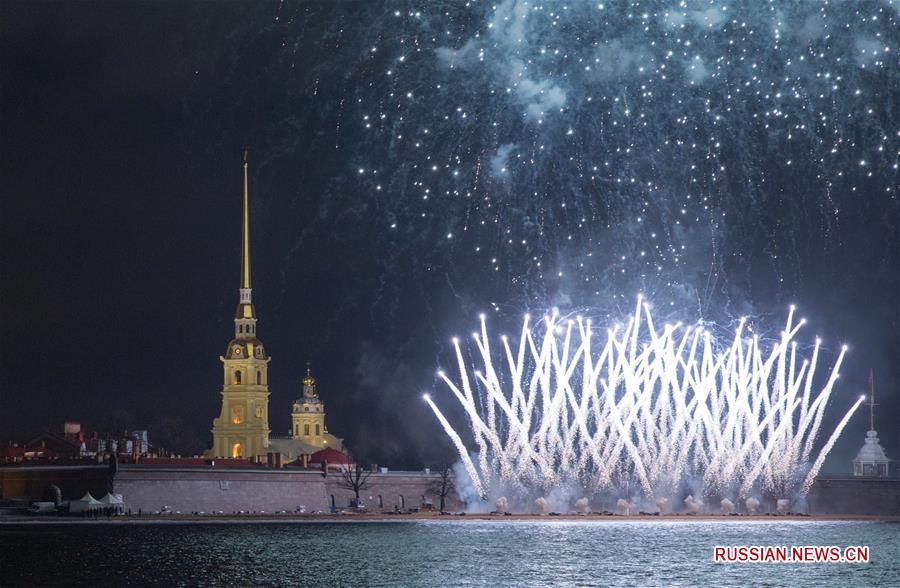 Фестиваль огня "Рождественская звезда" в Санкт-Петербурге