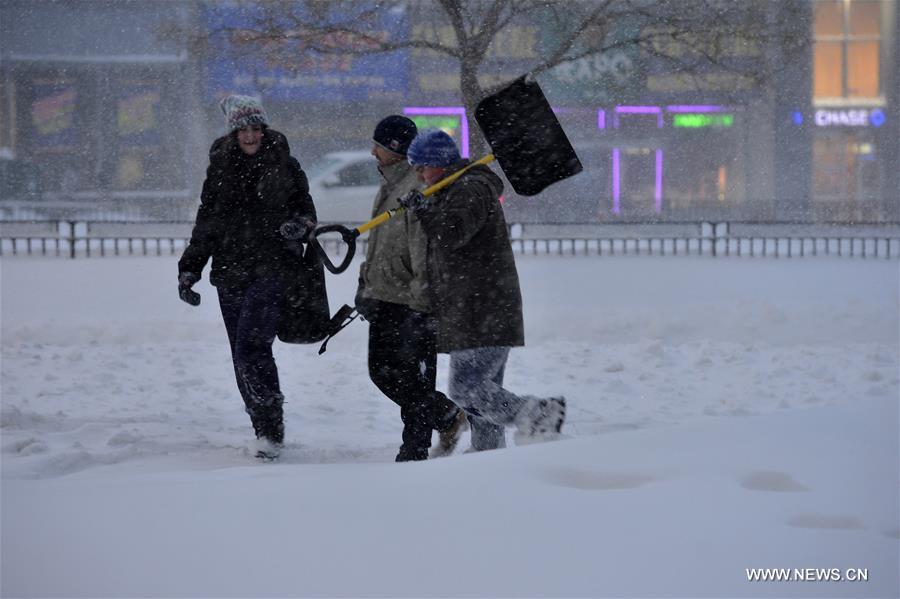 （XHDW）（1）強暴風雪席卷美東北部 至少12人死亡