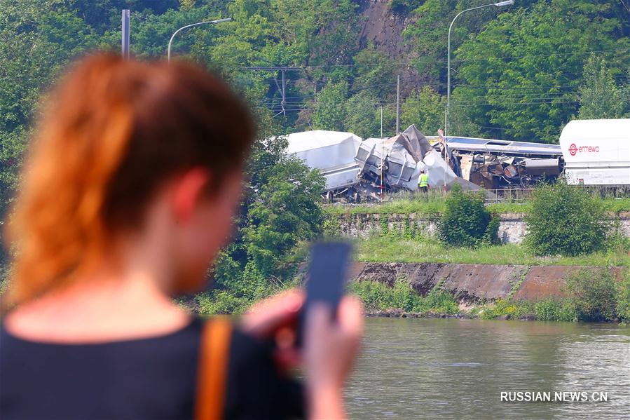 Три человека погибли и 40 ранены в результате столкновения поездов в Бельгии