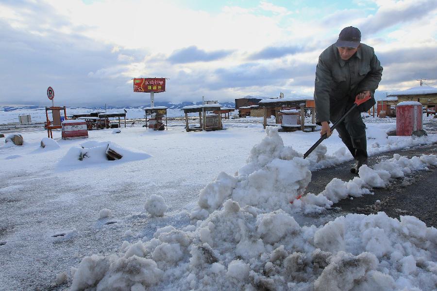 #CHINA-XINJIANG-HAMI-SNOW(CN)