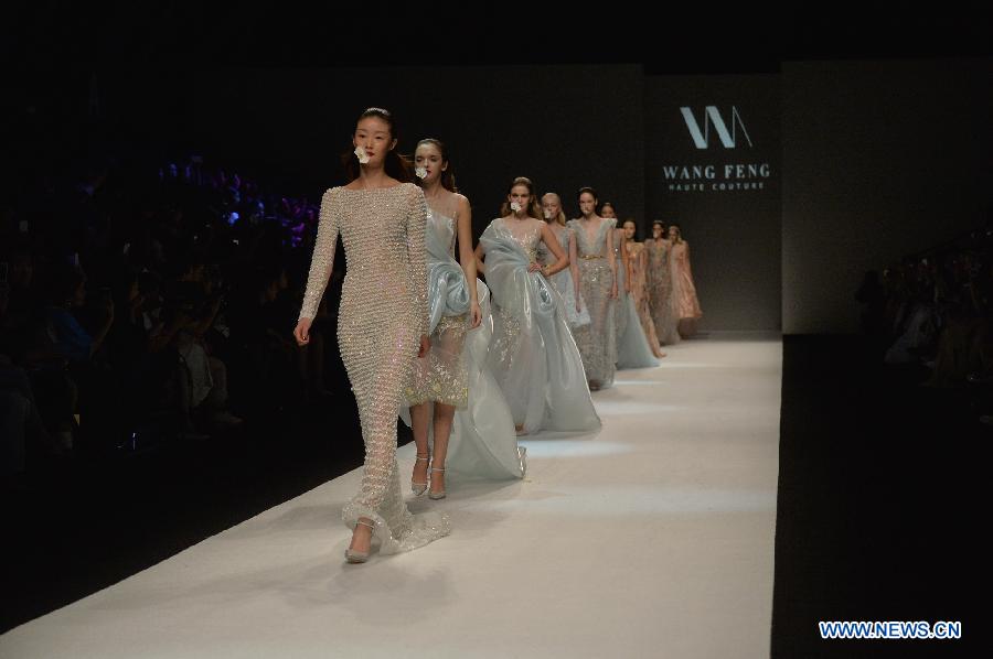 #CHINA-SHANGHAI-FASHION WEEK-WANG FENG (CN)