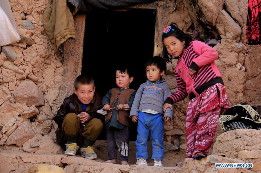 AFGHANISTAN-BAMYAN-CAVE HOMES