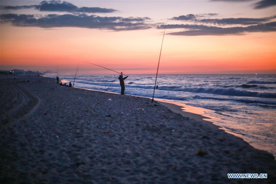 MIDEAST-GAZA-FISHERMAN