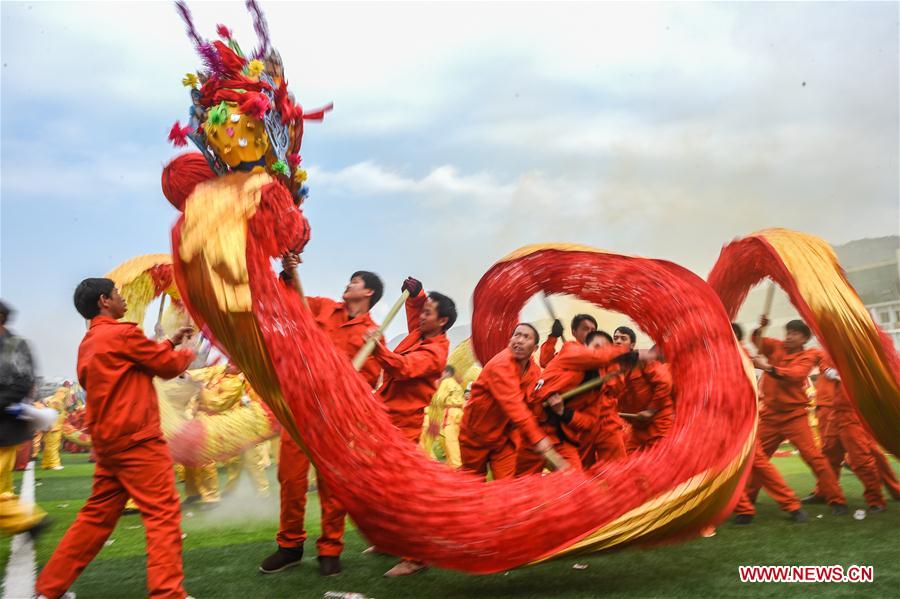 CHINA-GUIZHOU-YILAO ETHNIC GROUP-DRAGON DANCE (CN)