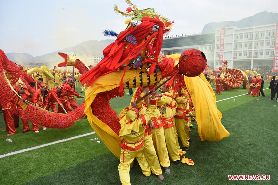 CHINA-GUIZHOU-YILAO ETHNIC GROUP-DRAGON DANCE (CN)