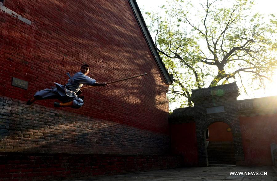 CHINA-HENAN-SHAOLIN TEMPLE-MONKS (CN)