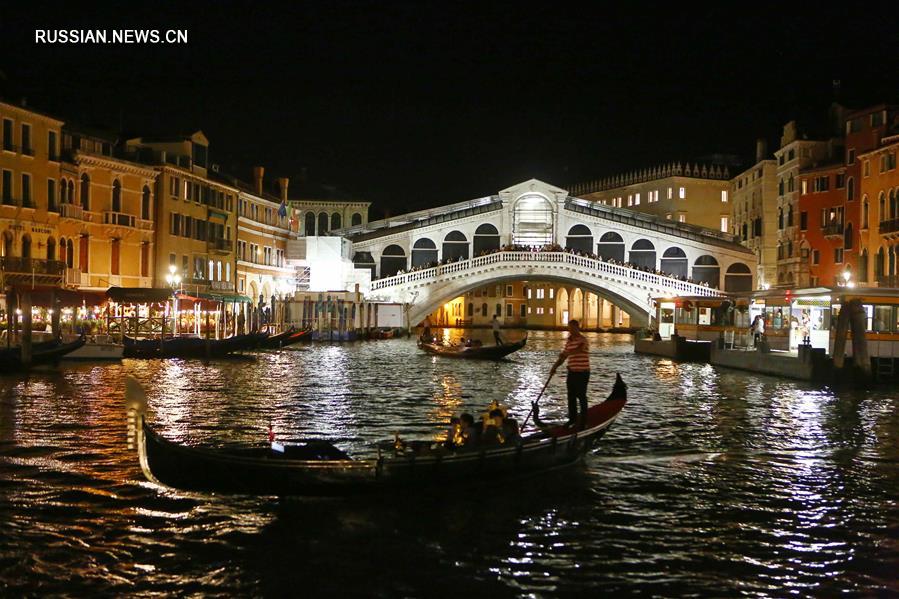 ITALY-VENICE-NIGHT VIEW