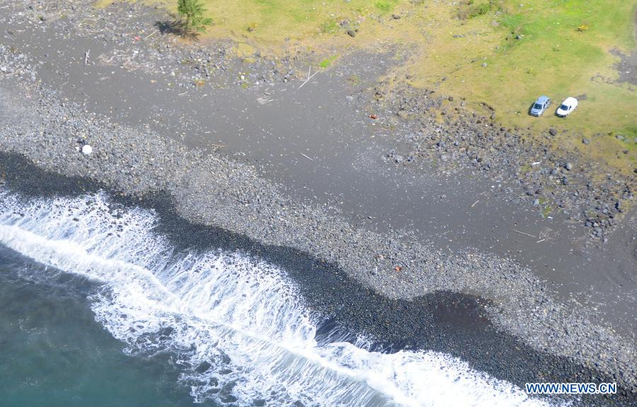 （國(guó)際）（3）航拍法屬留尼汪島飛機(jī)殘骸搜索海域