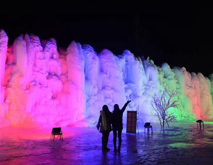 Великолепные замороженные водопады на севере Китая