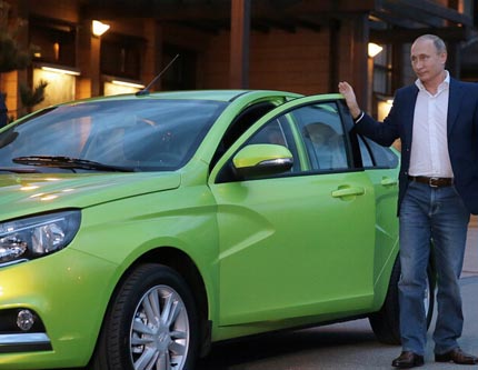 Путин остался доволен новым автомобилем Lada Vesta