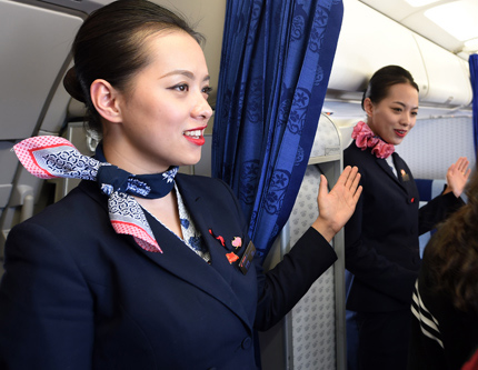 Пара стюардесс-близнецов в Авиакомпании China Eastern Airlines