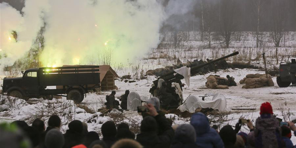 Военно-исторический фестиваль, посвященный прорыву блокады Ленинграда, прошел под Петербургом