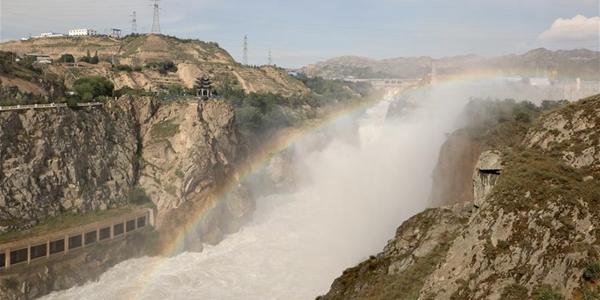 Радуга над водохранилищем Люцзяся