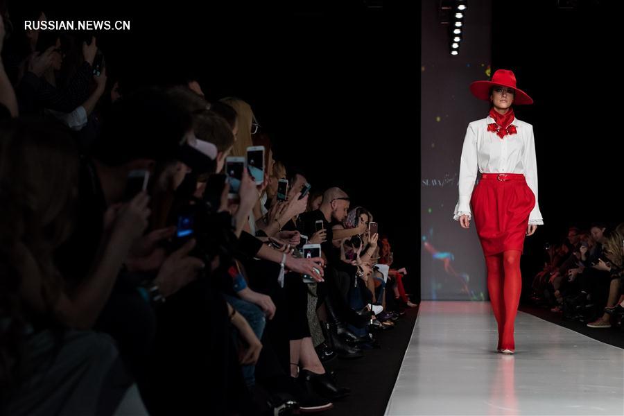 Открытие Российской недели моды "Mercedez-Benz Fashion Week" в Москве