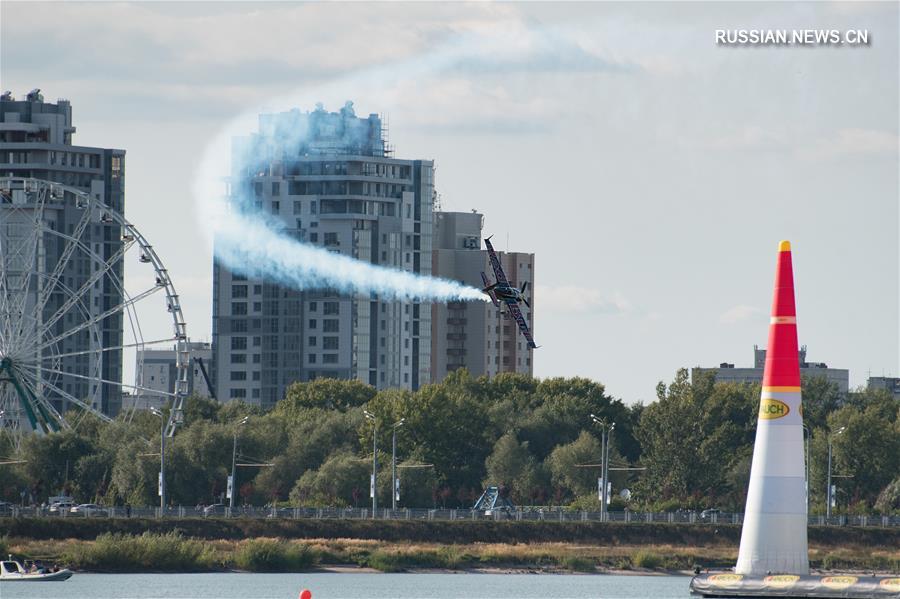 В Казани прошел 5-й этап чемпионата мира по аэробатике Red Bull Air Race 2018